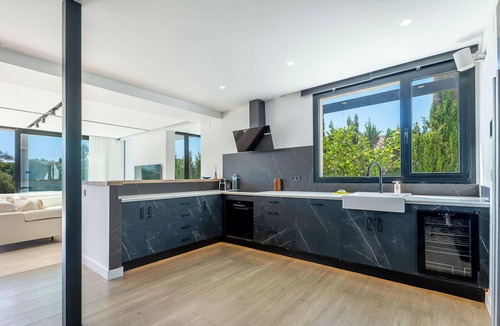 El Faro Villa | Luxury Villa Seaviews 300m Beach Distance