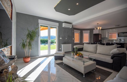 Knezovici Villa | Luxury villa Several in Imotski, pool