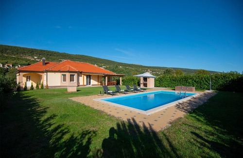 Knezovici Villa | Luxury villa Several in Imotski, pool