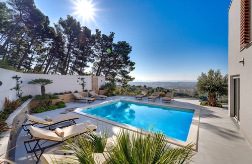 Klis Villa | Luxury Villa Seventh Heaven with heated pool, hot tub, gym, panoramic views