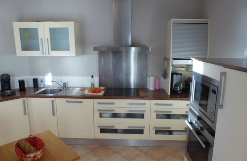 Caunes-Minervois Villa | Luxury villa with a pool and stunning views