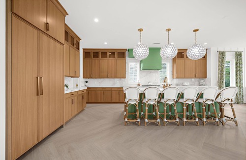 Saint Armands Key House | Luxury Villa Waterfront 9BR/9BA Pool + Spa Steps to Lido Key Beach