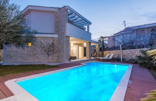 Kolanjski Gajac Villa | Luxury Villa White Rose with the Pool near Zrce Beach