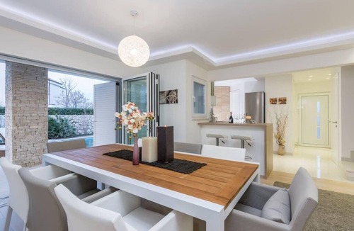 Kolanjski Gajac House | Luxury Villa White Rose with the Pool near Zrče Beach