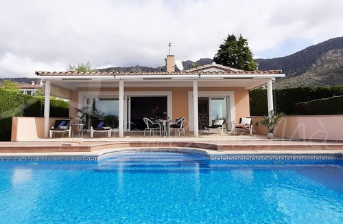 Palau-Saverdera Cottage | Luxury Villa with Private Pool in Costa Brava
