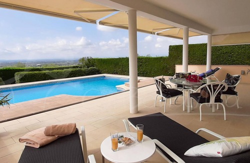 Palau-Saverdera Cottage | Luxury Villa with Private Pool in Costa Brava