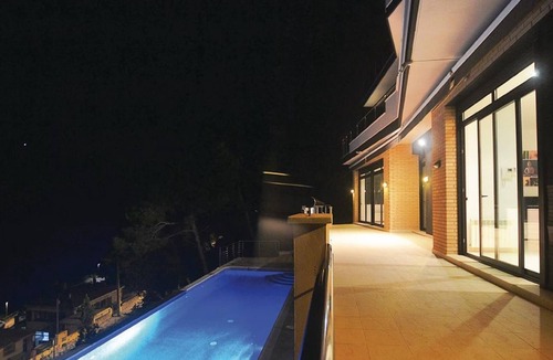 Santa Susanna Villa | Luxury villa with sea views and private pool