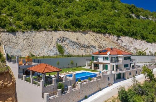 Lovrec Villa | Luxury villa with a swimming pool Studenci, Zagora - 18483