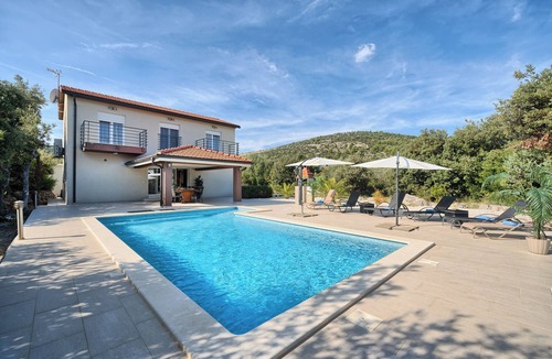 Pozorac House | Luxury villa with heated pool, Marina-Trogir