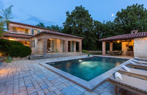 Baderna Villa | Luxury villa with heated pool