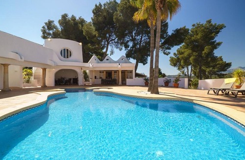 Moraira Villa | Luxury Villa with Pool Near Beach & Shops in Moraira
