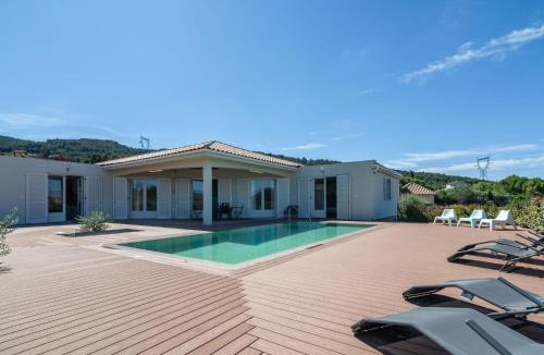 Oupia Villa | Luxury Villa with Private Swimming Pool in Oupia