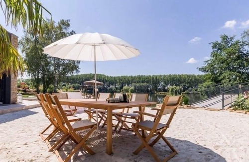 Ligne Cottage | Luxury Villa with Private Island, Heated Pool, Spa & Sauna near Nantes