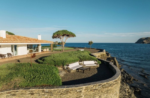 Cadaques Villa | Luxury villa with views of Cadaqués Bay and direct access to the sea.