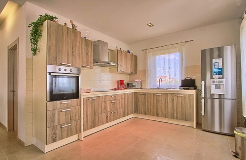 Stokovci Villa | Luxury villa with whirlpool and heated pool, quiet location, pets, sports field