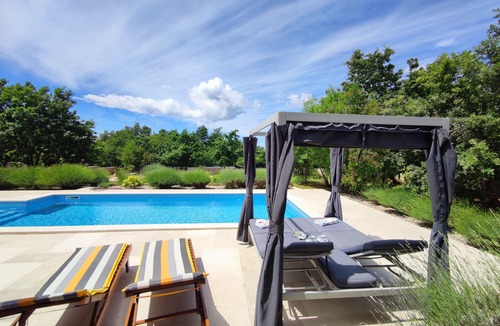 Stokovci Villa | Luxury villa with whirlpool and heated pool, quiet location, pets, sports field