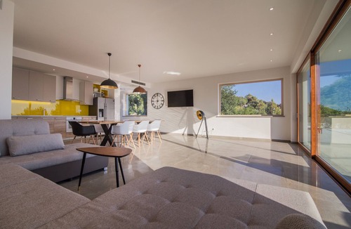 Tucepi Villa | Luxury Villa Yanko with pool, sea view, hot tub and view of the Biokovo Skywalk