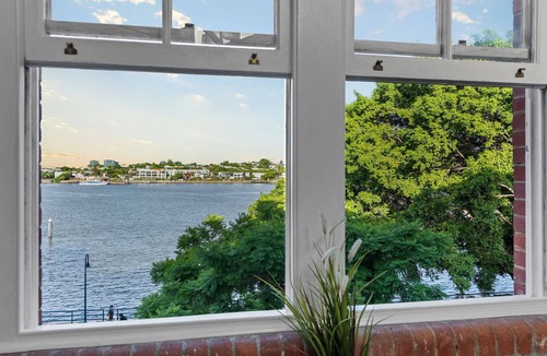 Teneriffe Apartment | Luxury Water Views ~ 2Bed/2Bath/1Car/Pool