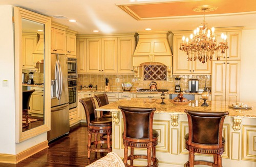 Island Park House | LUXURY WATERFRONT HOME! BEAUTIFUL SUNRISE!