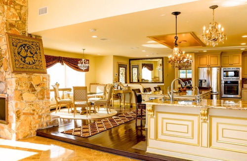 Island Park House | LUXURY WATERFRONT HOME! BEAUTIFUL SUNRISE!