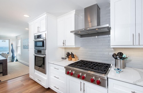 Clinton House | Luxury Waterfront Home-Now booking through Summer 2026