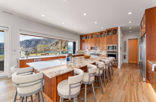 Ardenvoir House | Luxury Waterfront Home with Views, SUP, Firepit and Shared Dock!