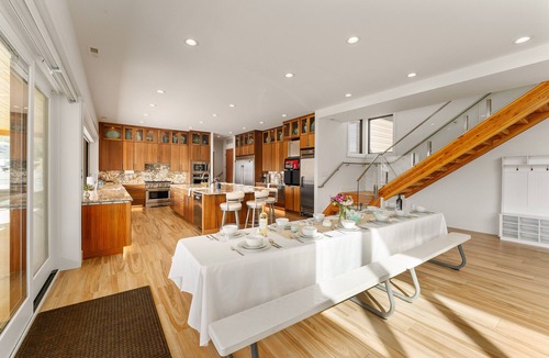 Ardenvoir House | Luxury Waterfront Home with Views, SUP, Firepit and Shared Dock!