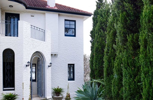 Manly House | Luxury waterfront house on Harbour with pool!