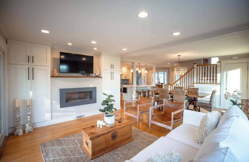 Portsmouth House | Luxury Waterfront Property 360 water views