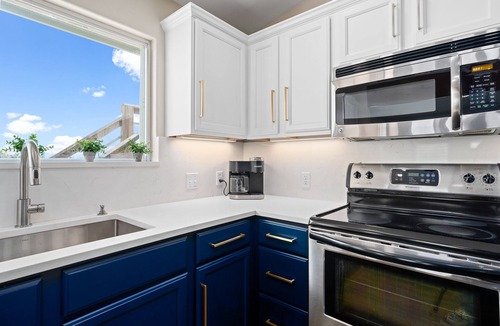 Rockport House | Luxury Waterfront Retreat: Pool, Fishing & 5BR, Sleeps 12