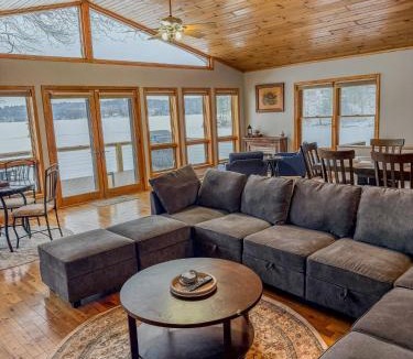 Hammond House | Luxury Waterfront Retreat on Black Lake