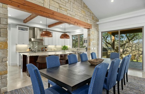 Horseshoe Bay House | ⭐️⭐️LUXURY WATERFRONT-CHEF’S KITCHEN-FIRE PIT-SLEEPS 24⭐️⭐️