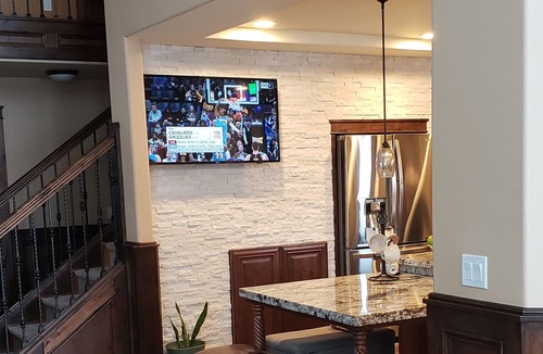 Medical Lake House | Luxury Waterfront Home