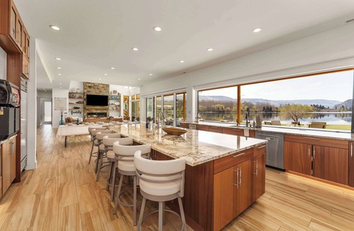 Ardenvoir House | Luxury Waterfront View SUP Firepit Shared Dock