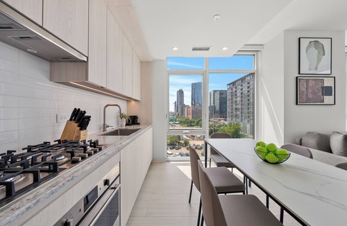 West Loop Hotel | Luxury West Loop Stay: Modern Suites w/Balcony, Resort Amenities & City Views