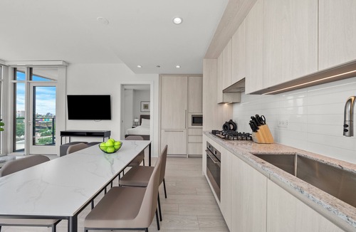 West Loop Hotel | Luxury West Loop Stay: Modern Suites w/Balcony, Resort Amenities & City Views