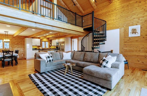 Bethlehem Cabin | Luxury White Mountain Adventure Cabin & Sauna