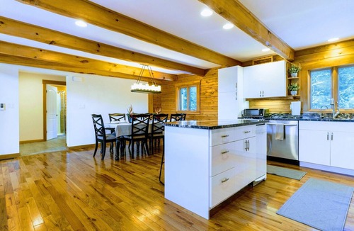 Bethlehem Cabin | Luxury White Mountain Adventure Cabin & Sauna