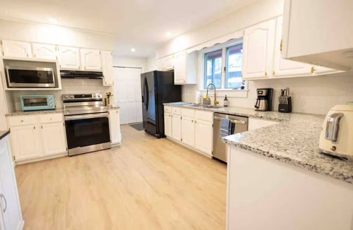 Windham House | Luxury Windham Villa | 6BR, 4 BA, XL Pool, Hot Tub & Cinema, Gardens