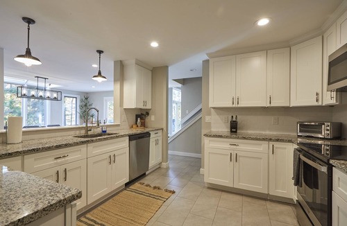 Stratton Mountain House | Luxury with Hot Tub, Billiards & Arcades! A/C