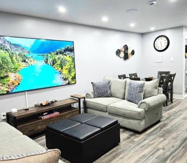Newbold House | Luxury World Cup Spot with Rooftop and Cozy Fireplace