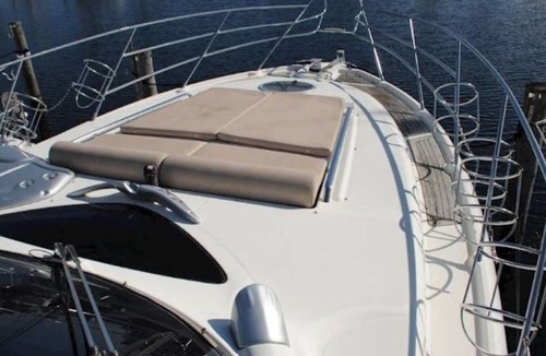 Sant Adria de Besos Boat Rental | Luxury Yacht for lodging and trips Passages (2,3,4 and 8h)