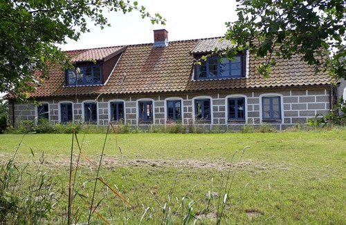 Esby House | Luxus Refugium for 16 Personen direkt am Kattegat: Strandhof mit Privatstrand