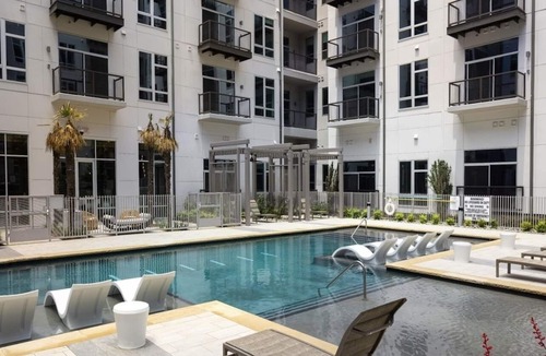Legacy Park Apartment | LuxVacay At Legacy West