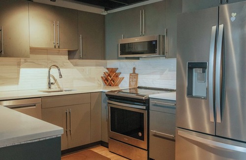 Methuen Apartment | Luxy cozy Loft - Washer & Dryer