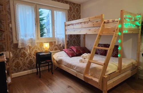 Courseulles-sur-Mer Apartment | Luxy Room