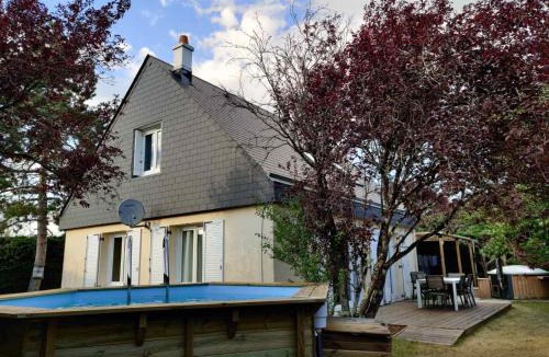 Savigny-en-Veron Villa | LV Holidays 2