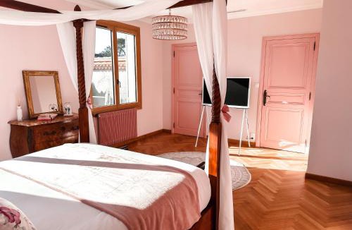 Carcassonne Apartment | LV House & Gardens