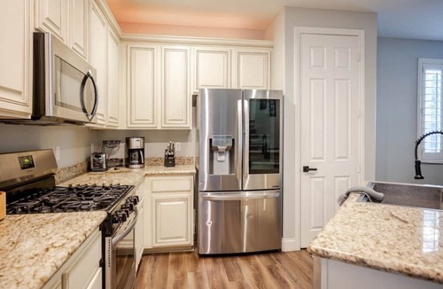 Spring Valley Villa | LV1 | Luxury Pool & Spa Oasis Villa - Vegas Best!