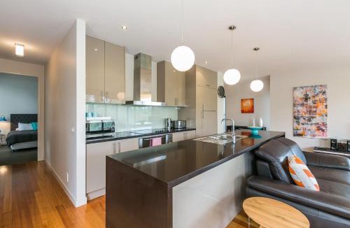 Lorne House | LVista Lorne